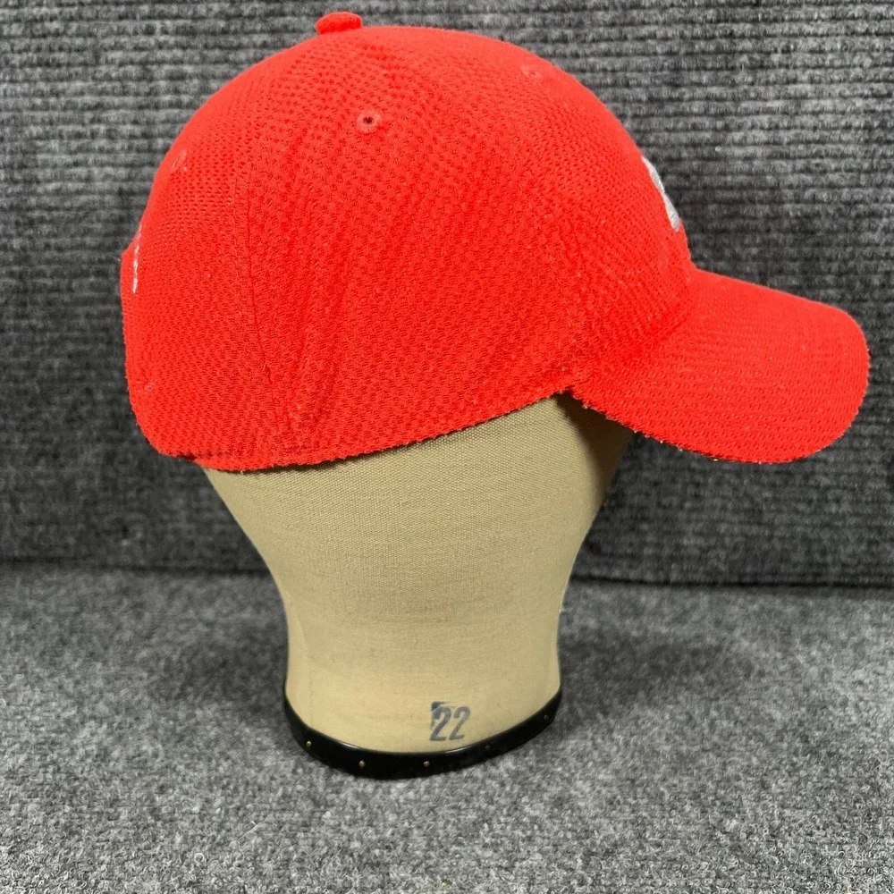 Under‎ Armour Hat Cap Womens Adjustable Strap Pink Running Workout Active